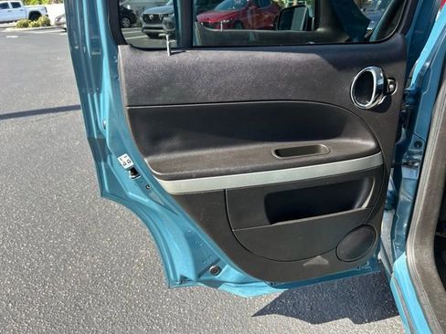 Used 2007 Chevrolet HHR LT w/ LT Preferred Equipment Group image 13