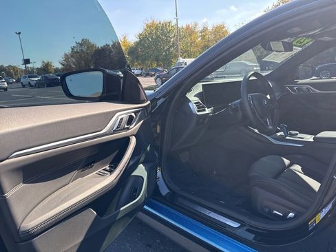 Used 2023 BMW i4 eDrive40 w/ Premium Package image 9