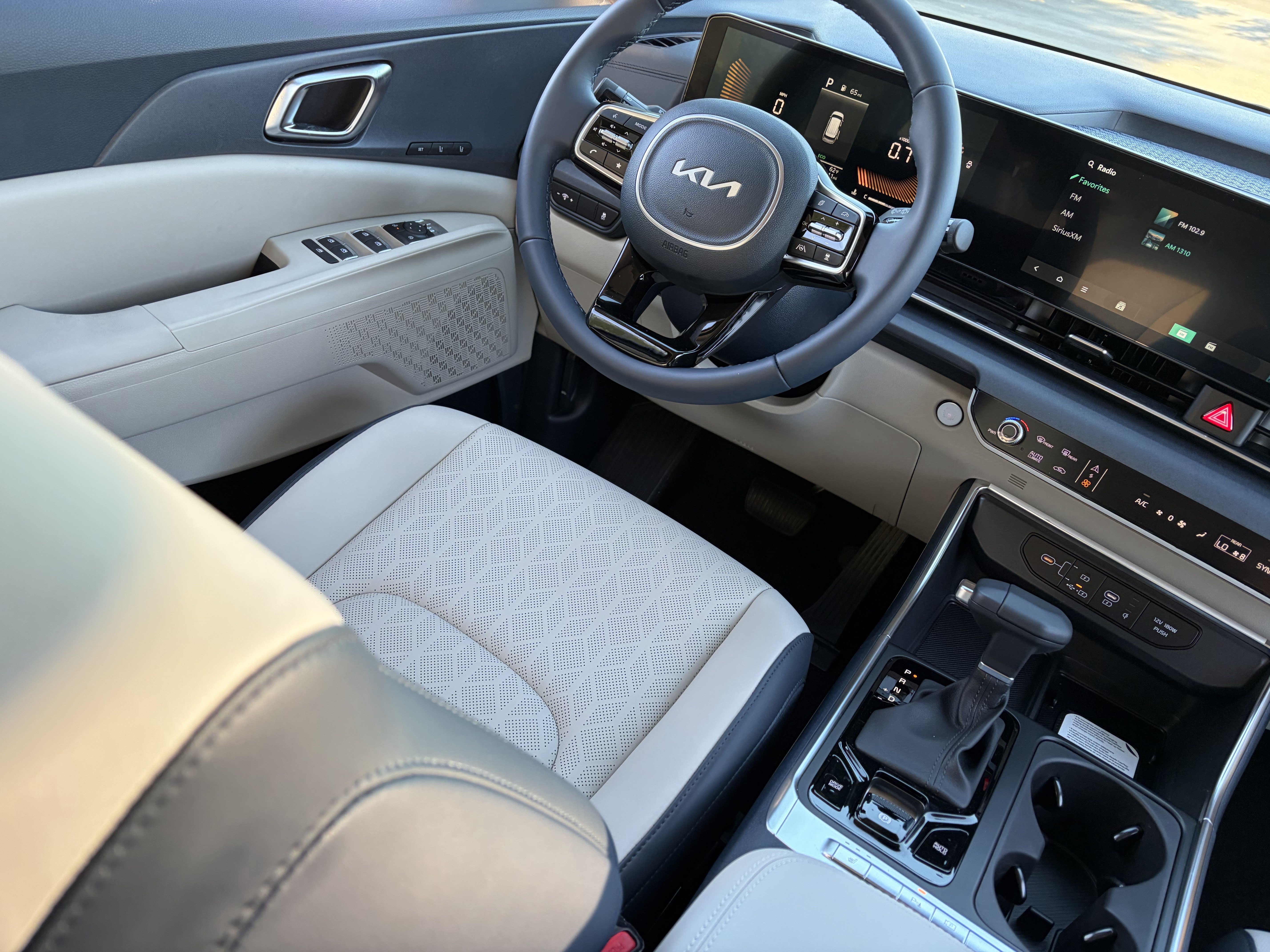 New 2026 Kia Carnival EX FWD image 12