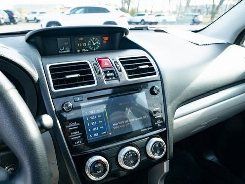 Used 2018 Subaru Forester 2.5i Premium image 19