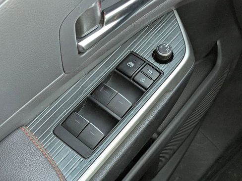 Used 2021 Toyota Sienna XSE w/ XSE Plus Package image 19