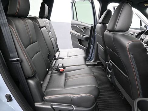 Used 2023 Honda Passport TrailSport image 12