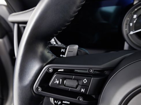 Used 2022 Porsche 911 Carrera image 22