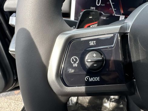 New 2026 BMW 550e xDrive image 32