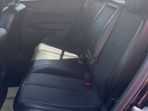 Used 2017 Chevrolet Equinox Premier w/ Enhanced Convenience Package AWD/4WD image 10