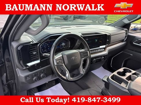 Used 2023 Chevrolet Silverado 1500 RST AWD/4WD image 20