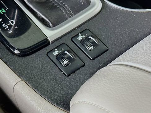 Used 2016 Toyota Highlander XLE image 20