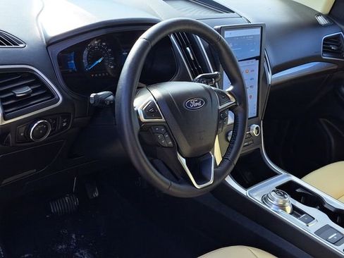 Certified 2024 Ford Edge SEL w/ Convenience Package image 11
