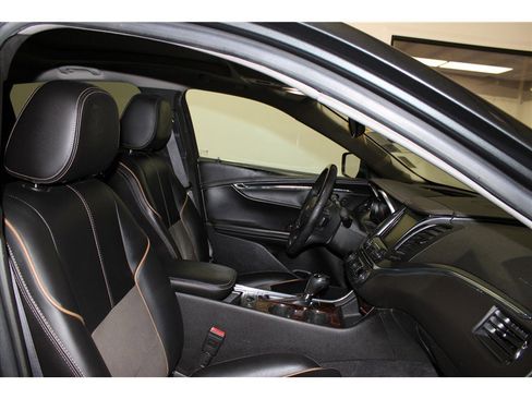 Used 2015 Chevrolet Impala LT image 24