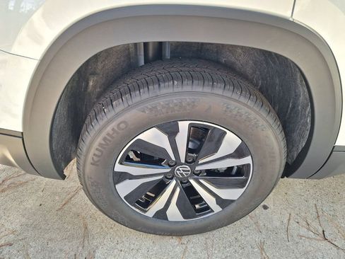 New 2026 Volkswagen Atlas SE image 24