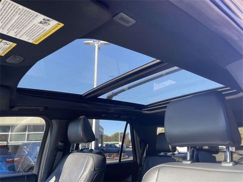 Certified 2021 Ford Expedition XLT image 19
