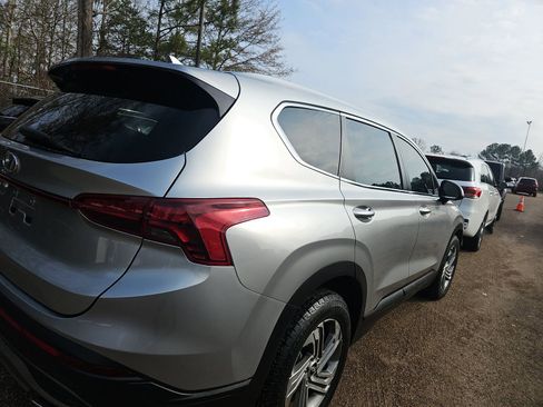Used 2021 Hyundai Santa Fe SE image 6