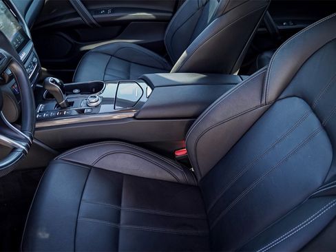 Used 2018 Maserati Ghibli S GranSport image 10