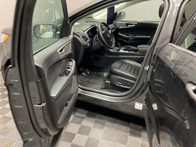 Used 2020 Ford Edge SEL w/ Convenience Package AWD/4WD image 14