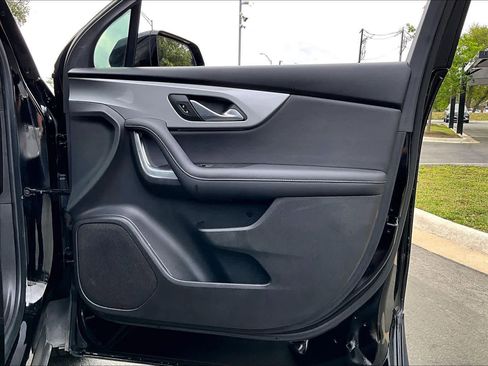 Used 2019 Chevrolet Blazer LT FWD image 23