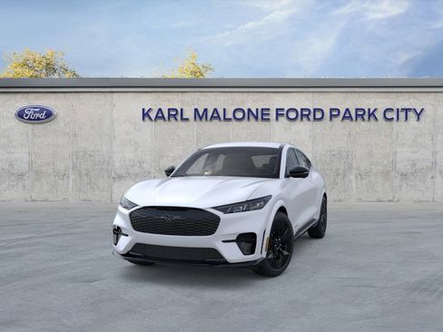 New 2025 Ford Mustang Mach-E GT image 2