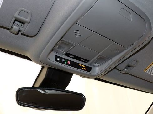 Certified 2024 GMC Terrain SLE image 21