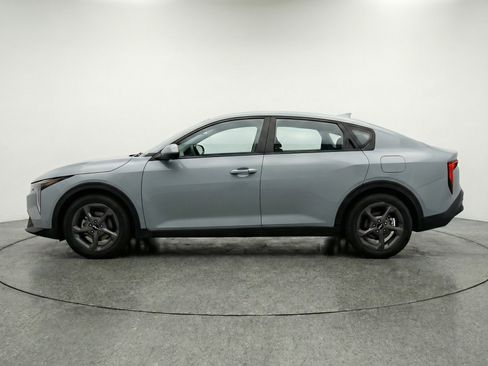 Used 2025 Kia K4 FWD image 5