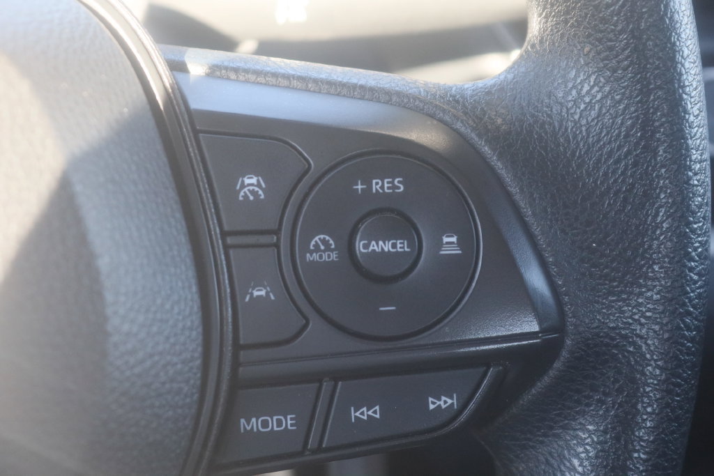 Used 2024 Toyota Corolla LE FWD image 9
