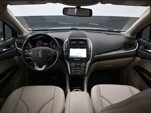 Used 2019 Lincoln MKC Reserve AWD/4WD image 9