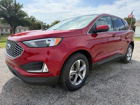 Used 2023 Ford Edge SEL w/ Convenience Package AWD/4WD image 9