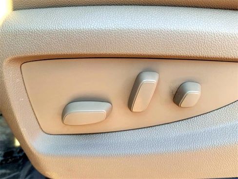 Used 2018 GMC Sierra 2500 SLT w/ Duramax Plus Package image 39