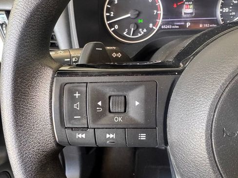 Used 2023 Nissan Rogue SV FWD image 15