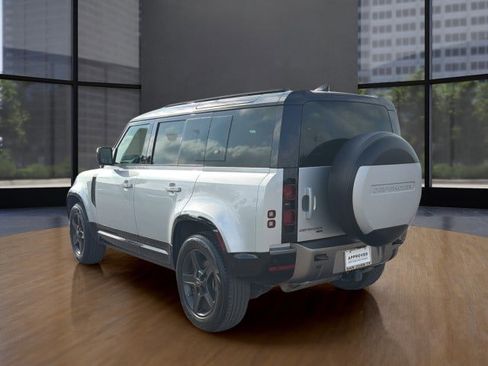 Used 2022 Land Rover Defender 110 X-Dynamic SE AWD/4WD image 15