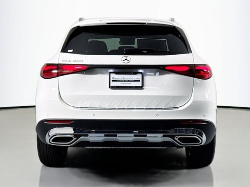 New 2026 Mercedes-Benz GLC 300 image 3