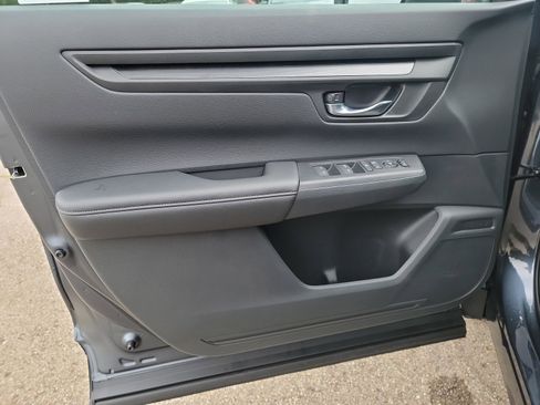 Used 2026 Honda CR-V LX image 13
