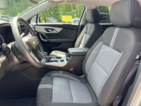 Used 2025 Chevrolet Blazer LT AWD/4WD image 35