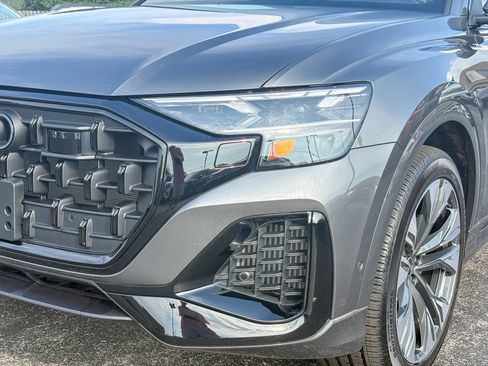 Used 2025 Audi Q8 Premium w/ Black Optic Package AWD/4WD image 7