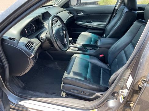 Used 2009 Honda Accord EX-L image 2