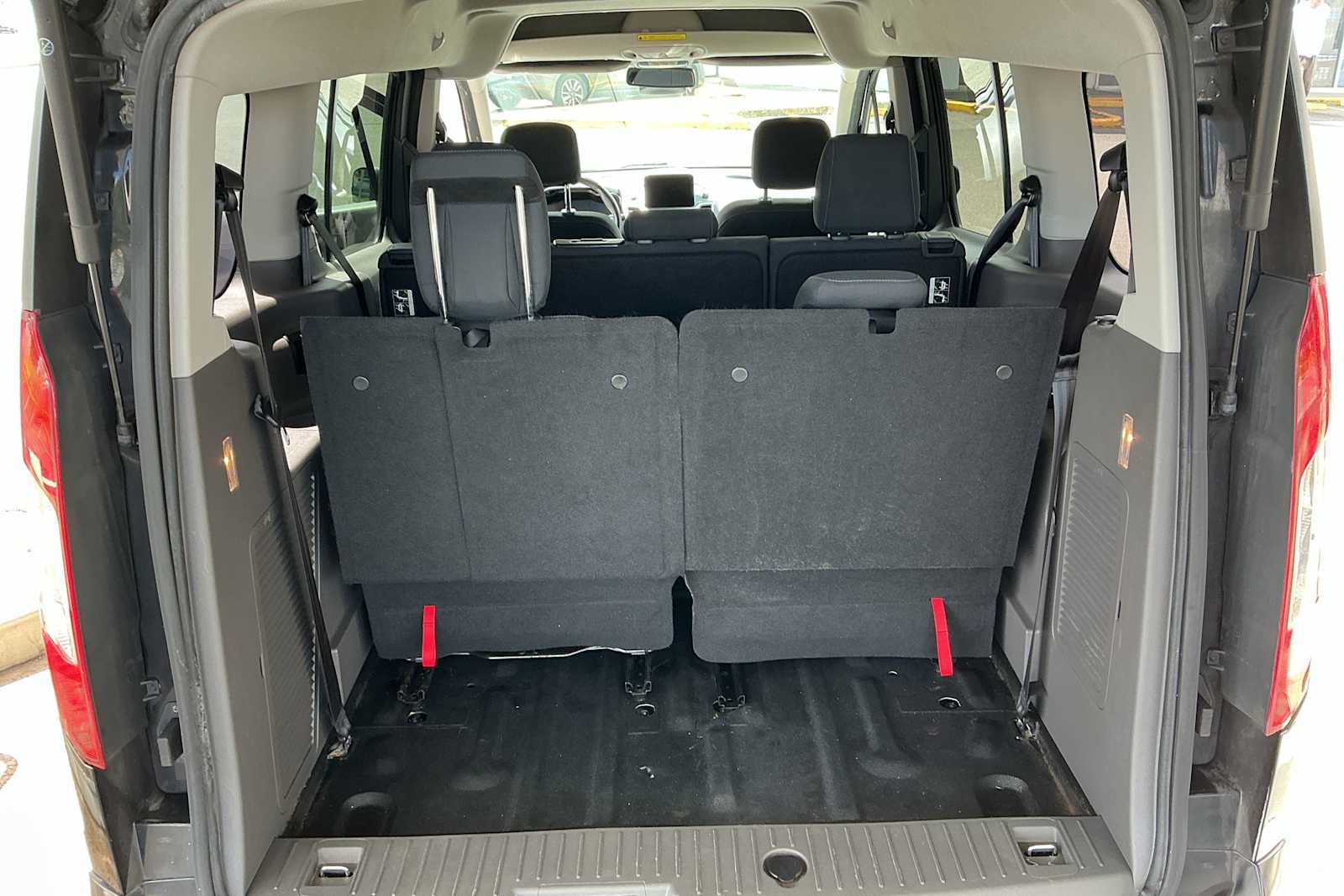 Used 2019 Ford Transit Connect XLT FWD image 25