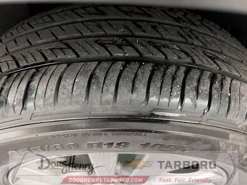 Used 2025 Nissan Pathfinder SV FWD image 16