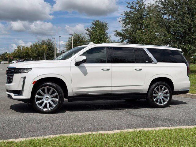 Used 2023 Cadillac Escalade ESV Premium Luxury Platinum AWD/4WD image 3