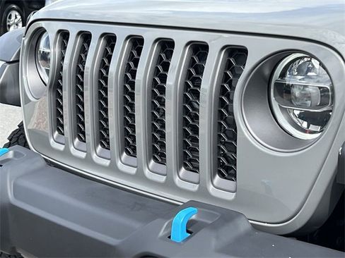 Used 2022 Jeep Wrangler Unlimited Rubicon 4xe w/ Cold Weather Group image 17