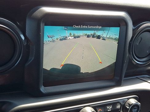 Used 2022 Jeep Wrangler Unlimited Sport AWD/4WD image 19