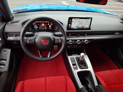 Certified 2025 Honda Civic Type R image 11