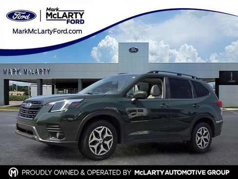Used 2022 Subaru Forester Premium AWD/4WD image 1