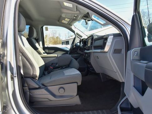 Used 2022 Ford F150 XLT w/ Trailer Tow Package image 9