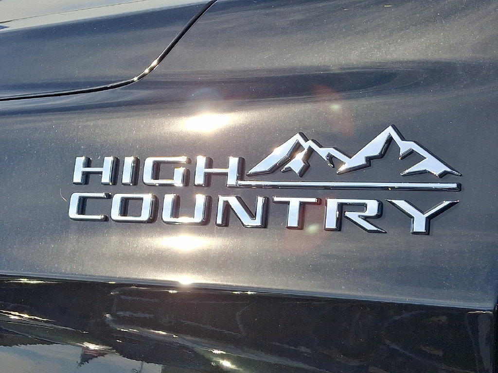 New 2026 Chevrolet Tahoe High Country AWD/4WD image 12