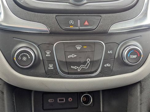 Used 2022 Chevrolet Equinox LT image 20