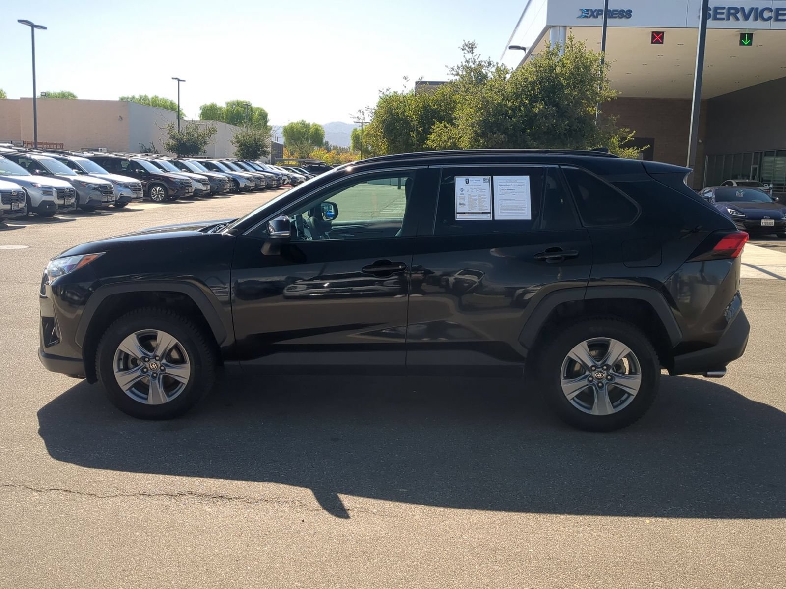 Used 2024 Toyota RAV4 XLE AWD/4WD image 2