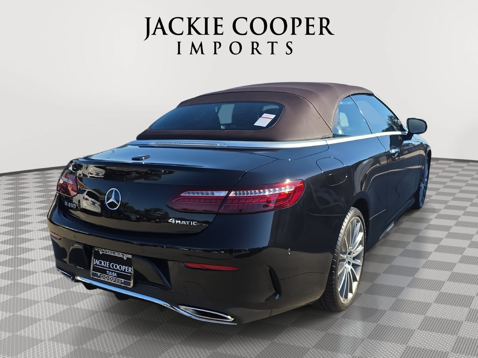 Used 2023 Mercedes-Benz E 450 4MATIC Cabriolet image 5