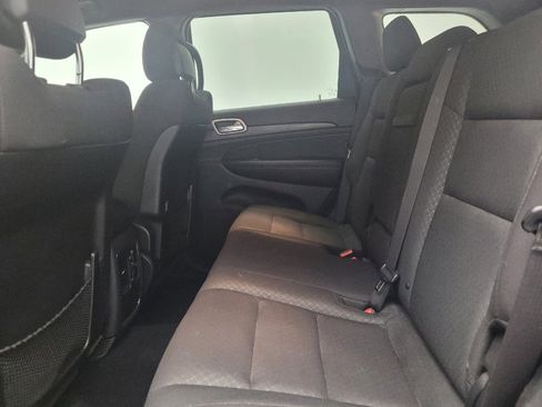 Used 2020 Jeep Grand Cherokee Laredo image 18
