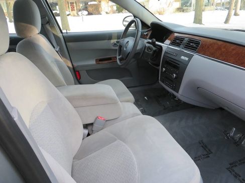Used 2006 Buick LaCrosse CX image 15