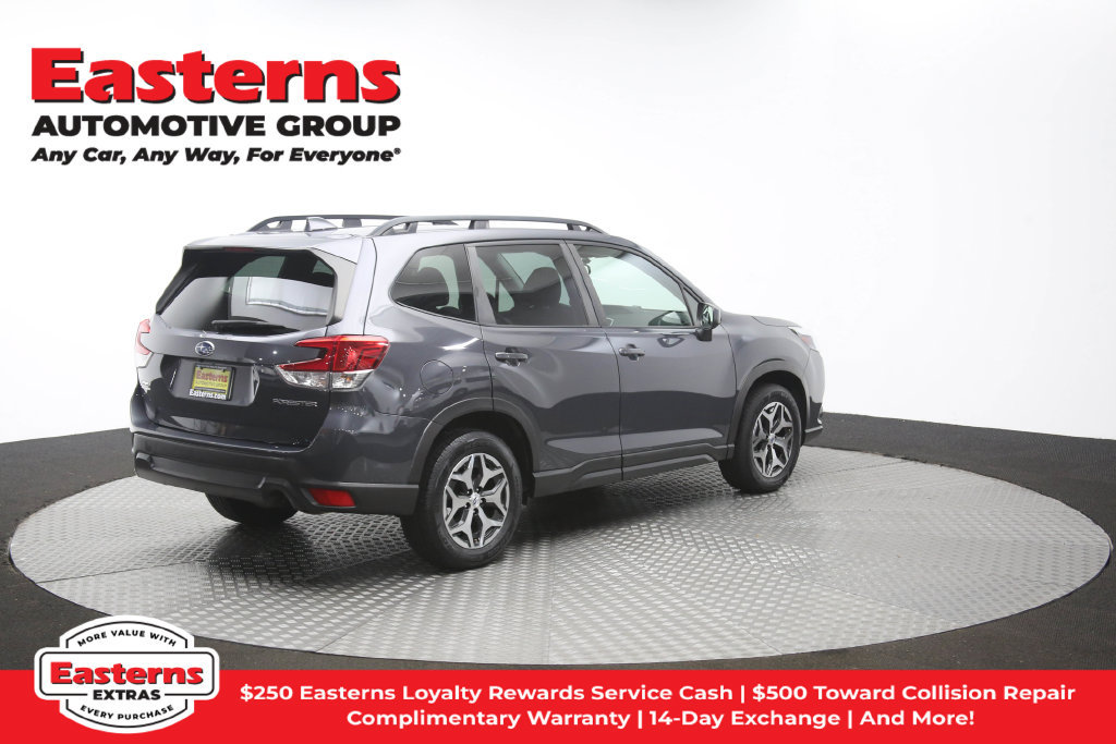 Used 2022 Subaru Forester Premium AWD/4WD image 45