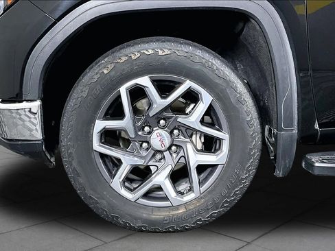 Used 2023 GMC Sierra 1500 SLT RWD image 10