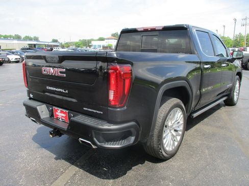Used 2019 GMC Sierra 1500 Denali w/ Denali Ultimate Package AWD/4WD image 7